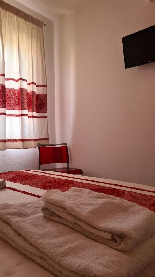 Red & Blue Rooms Olbia Esterno foto